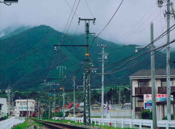 052横井文芳　伊那上郷駅.jpg