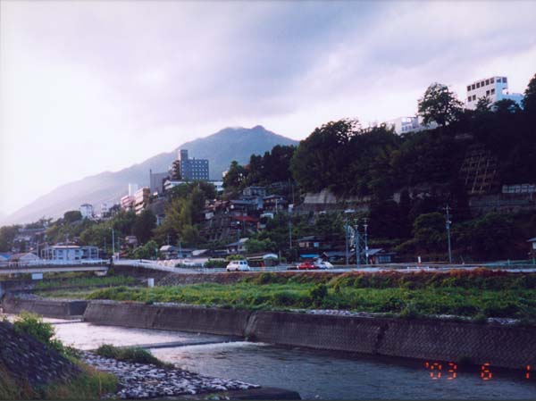 190小木曽諒子　松川橋.jpg