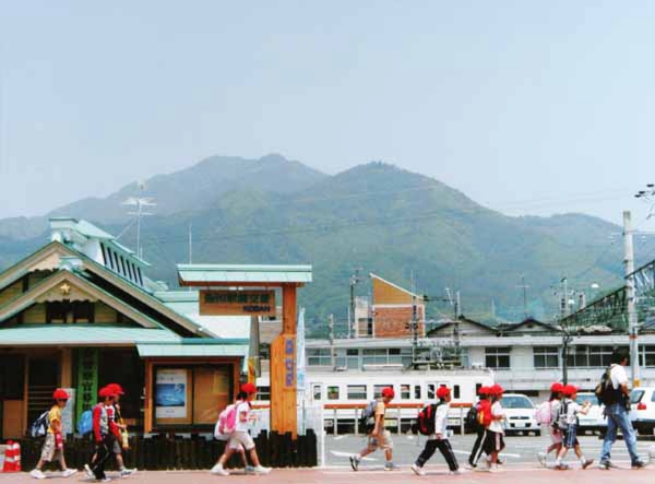 120吉川キミ　飯田駅.jpg