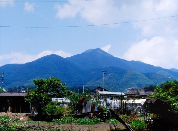 09-078秋山優美子上郷下黒田諏訪神社付近.jpg