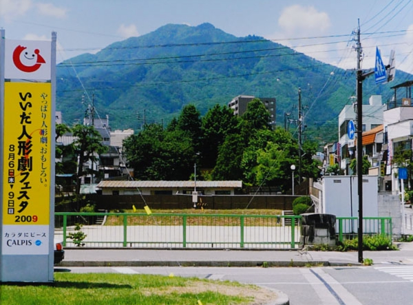 09-095各務純三中央公民館横の橋.jpg