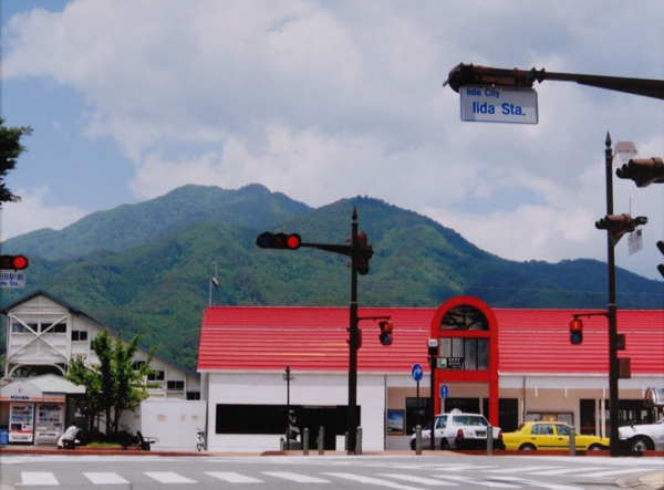 09-101池田泰之飯田駅前.jpg