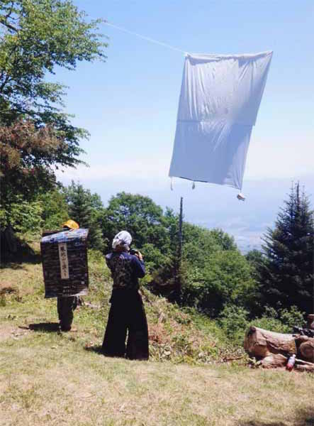 2015-092木下紀恵子虚空蔵山山頂付近.jpg